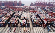 DUE MOLI PER CONTAINER AUTOMATIZZATI OPERATIVI NELLA CINA ORIENTALE