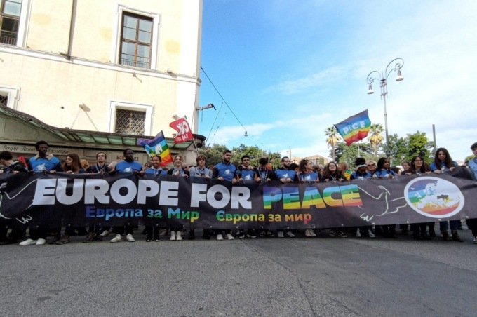 ROMA: IL SINDACO GUALTIERI AL CORTEO PER LA PACE