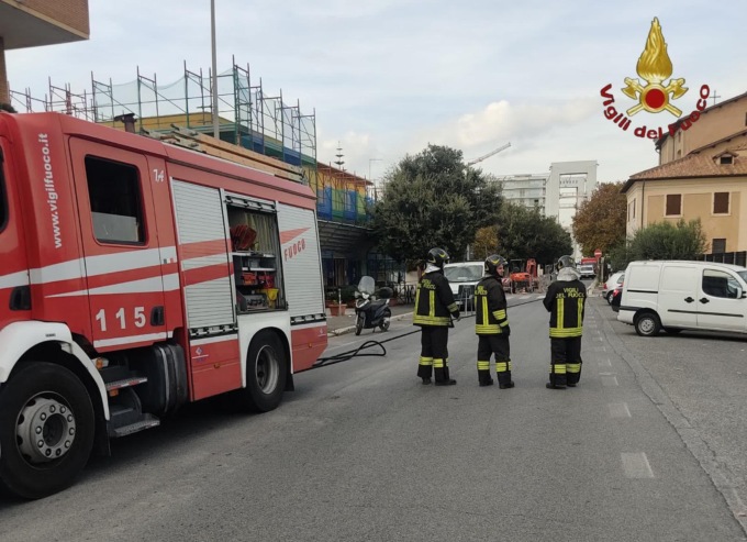 FIUMICINO: FUGA DI GAS, EVACUATE TRE PALAZZINE