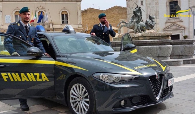 ROMA: SEQUESTRATI PRODOTTI DI CARNEVALE