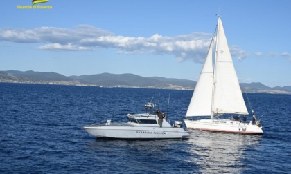 PONZA: ESERCITAZIONE DELLA GUARDIA COSTIERA