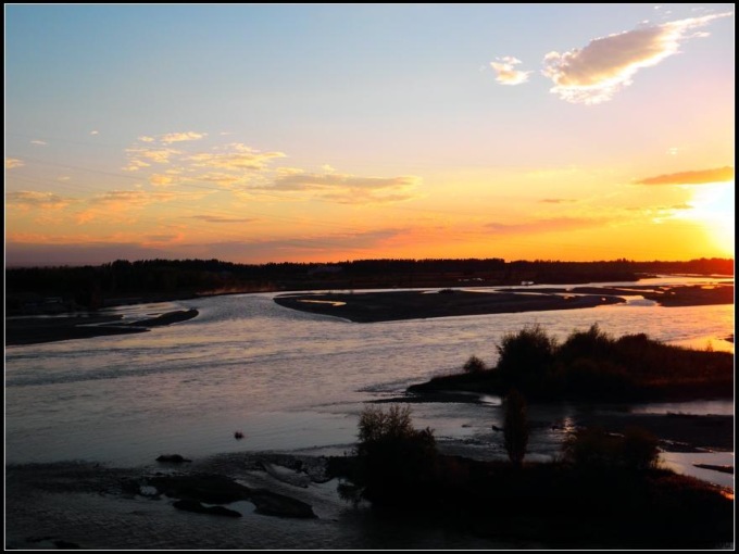 Cina: siccità lago Dongting, sforzi per proteggere uccelli migratori