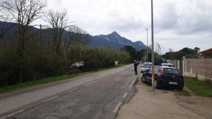 SAN FELICE CIRCEO: AUTO FUORI STRADA, FERITO IL CONDUCENTE