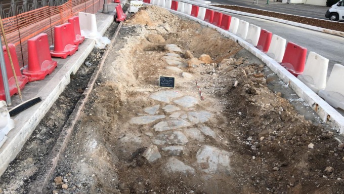 FONDI: ANTICA VIA APPIA, RINVENUTO BASOLATO