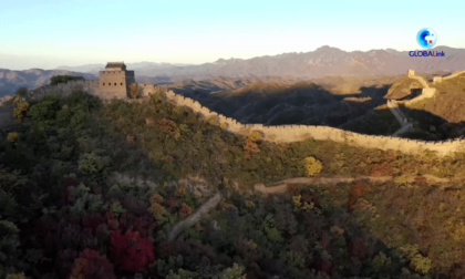 Cina: uno splendido scenario autunnale lungo la Grande Muraglia