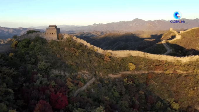 Cina: uno splendido scenario autunnale lungo la Grande Muraglia