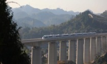 CINA: NUOVA FERROVIA AD ALTA VELOCITA' IN SERVIZIO NELLO YUNNAN