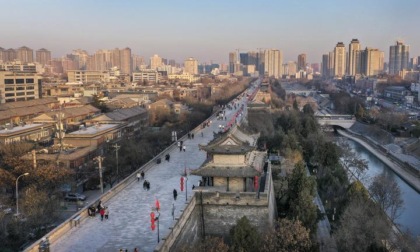 CINA: STATUE DI BUDDHA MILLENARIE DISSOTTERRATE IN UN ANTICO MERCATO