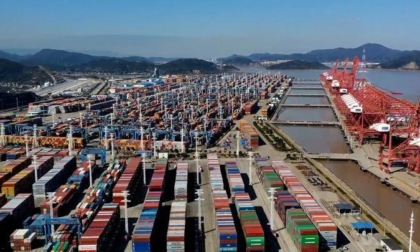 Cina: grande porto cinese assiste a crescita costante del traffico