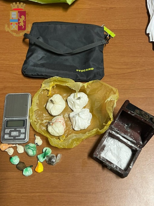 CIVITAVECCHIA/VITERBO: SPACCIO DI DROGA, QUATTRO ARRESTI