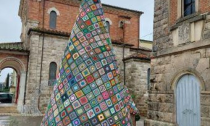 LATINA: NATALE, L'ALBERO DI BORGO SAN MICHELE