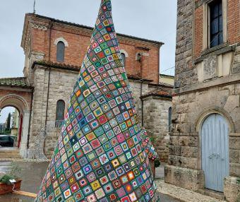 LATINA: NATALE, L’ALBERO DI BORGO SAN MICHELE