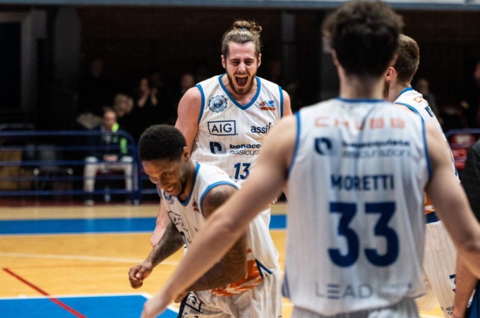BASKET LEGA DUE: LA BENACQUISTA LATINA BATTE MONFERRATO. RIETI E STELLA AZZURRA KO