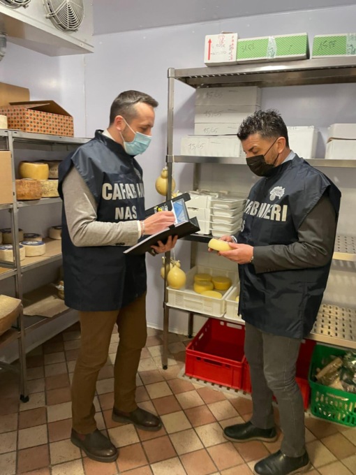 VITERBO: TRUFFA ALIMENTARE, SETTE ARRESTI