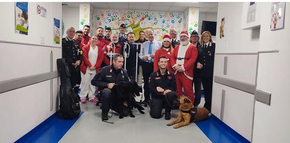 LATINA: L’ARMA DEI CARABINIERI E IL REPARTO DI PEDIATRIA DELL’OSPEDALE GORETTI INSIEME TRA I SORRISI