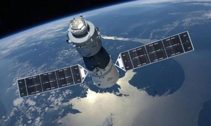 CINA: NAVICELLA SHENZHOU-14 SI SEPARA DA COMPLESSO STAZIONE SPAZIALE