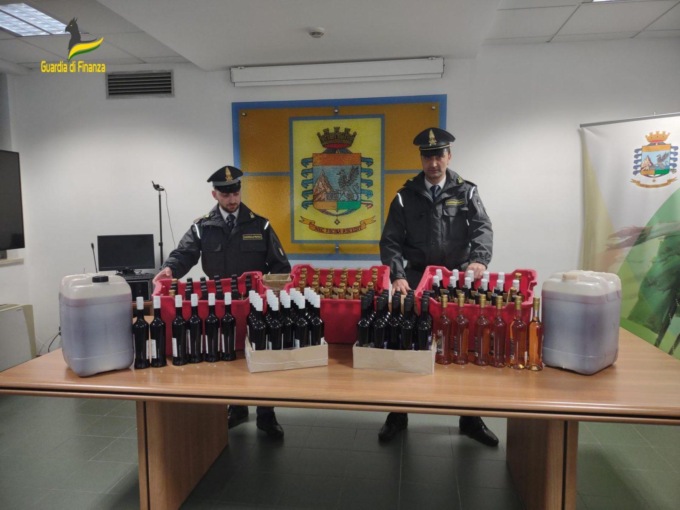 RIETI: EVASIONE FISCALE, 408 LITRI DI ALCOLICI SEQUESTRATI