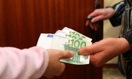 SORIANO NEL CIMINO: SI FINGE IMPIEGATA DELLE POSTE PER TRUFFARE UN’ANZIANA