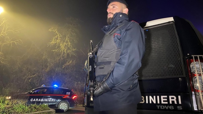 VELLETRI: SCACCO ALLA BANDA DI USURAI, OTTO ARRESTI