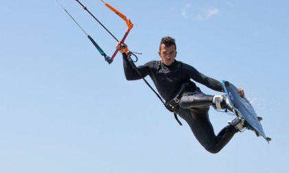 KITE FREESTYLE: TERRACINA ABBRACCIA GIANMARIA COCCOLUTO