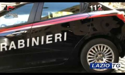 VITERBO: ACCOLTELLATO E PESTATO DALLA BANDA