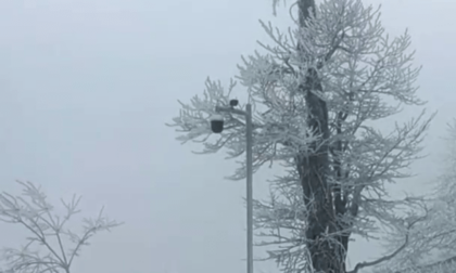 Cina: Zhangjiajie accoglie la prima neve di questo inverno