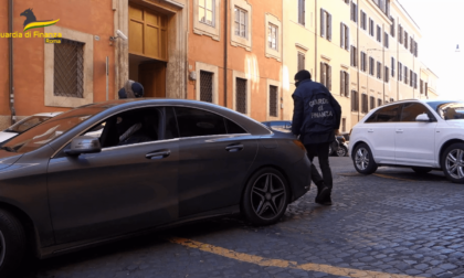 ROMA: LATITANTE IN MANETTE