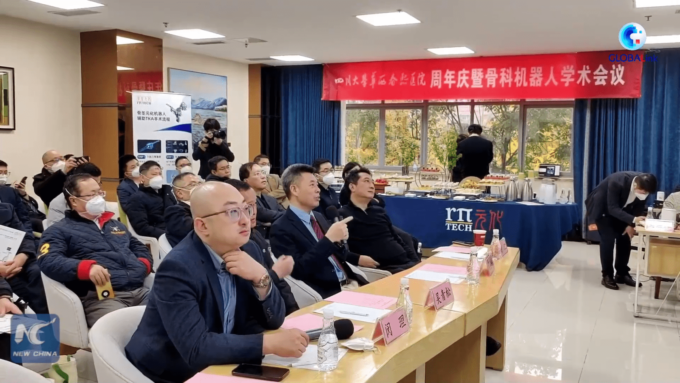 Cina: un’operazione di sostituzione del ginocchio coadiuvata da robot