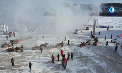 Boom del turismo ghiaccio-neve nella provincia più a nord della Cina