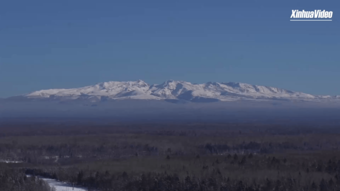 Cina: stagione turistica della neve sulle montagne Changbai