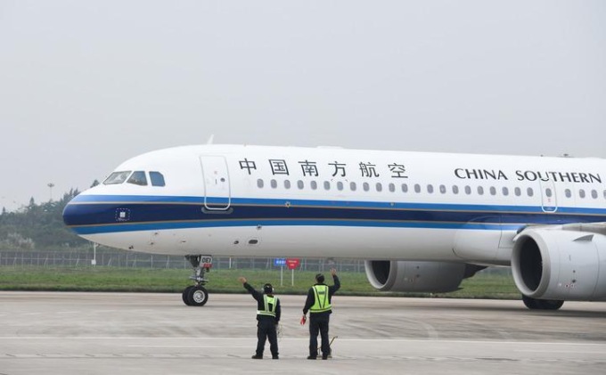 Cina: settore aviazione civile recupererà 75% del livello pre-pandemia