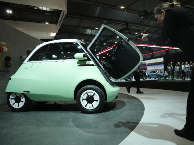 <strong>PICCOLI VEICOLI ELETTRICI NUOVA TENDENZA AL BRUSSELS MOTOR SHOW</strong>