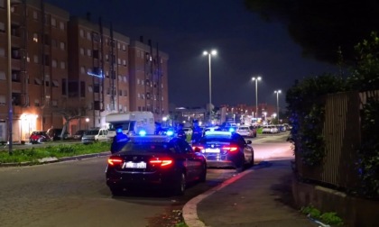 ROMA: OCCUPAZIONI ABUSIVE DI ALLOGGI ATER AD OSTIA, COPPIA IN MANETTE E SEQUESTRI