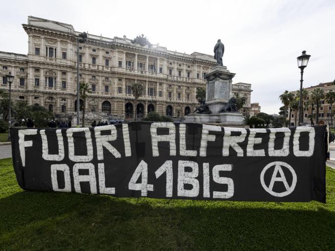 ROMA: ANARCHICI, INCENDIATE 5 AUTO