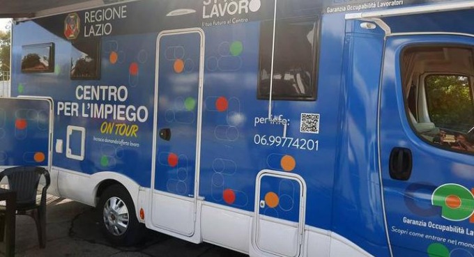 FONDI: IL CAMPER DELL’AGENZIA REGIONALE SPAZIO LAVORO