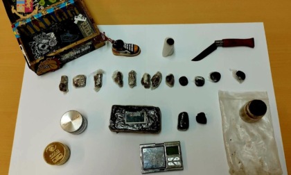 ROMA: CONTROLLI ANTIDROGA, 9 ARRESTI