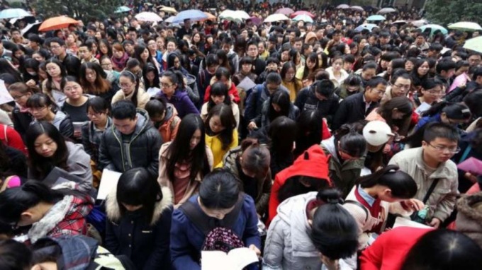 Cina: 1,52 mln di persone sostengono esame da impiegato statale