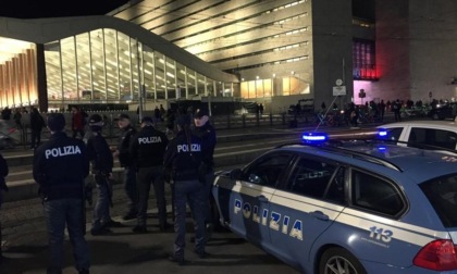 ROMA: OPERAZIONE STRAORDINARIA DI CONTROLLO A TERMINI, 428 PERSONE IDENTIFICATE E 2 DENUNCE