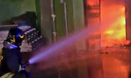 ROMA: CASTEL ROMANO, FIAMME NELLO STORE “ORIZZONTE”