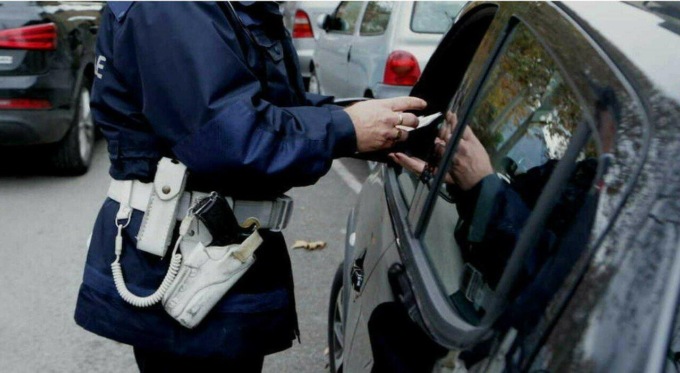 ROMA: I VIGILI TORNANO A FARE LE MULTE