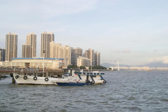 Cina: volume container a oltre 30 mln di TEU nel porto di Shenzhen