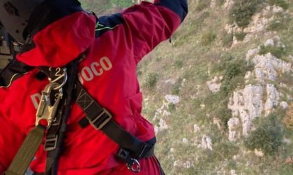 NORMA: PARAPENDISTA FERITO, SOCCORSO DAI VIGILI DEL FUOCO