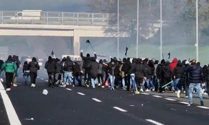 CALCIO: NIENTE TRASFERTE PER I TIFOSI DI ROMA E NAPOLI