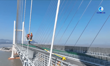 Cina: Fujian, manutenzione di mega ponte stradale-ferroviario sul mare