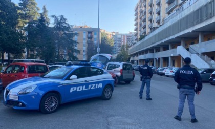 ROMA: CONTROLLI DELLA POLIZIA A SAN BASILIO