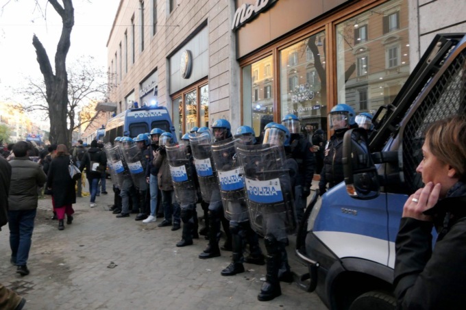 ROMA: COSPITO, TRE DENUNCIATI PER GLI SCONTRI IN PIAZZA