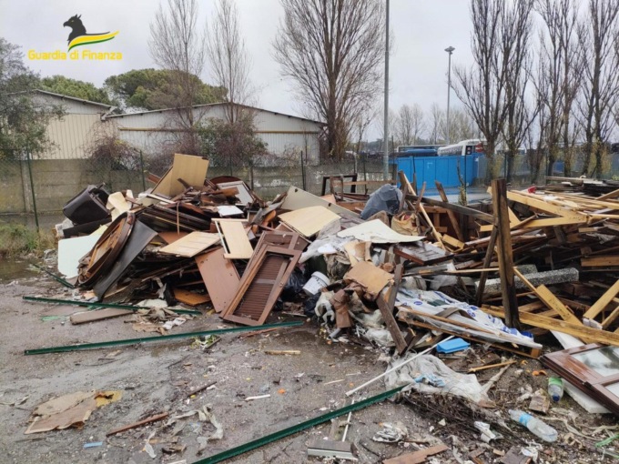 VITERBO: SCOPERTE DISCARICHE ABUSIVE