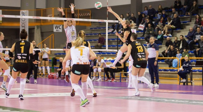 PALLAVOLO: ROMA VOLLEY CLUB AD UN PASSO DALLA SERIE A1