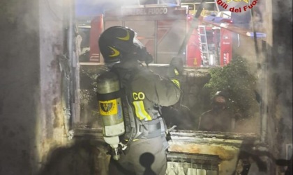 FORMIA: INCENDIO IN UNA PALAZZINA ATER
