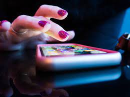 Cina: volume spedizioni di telefoni cellulari cala nel 2022